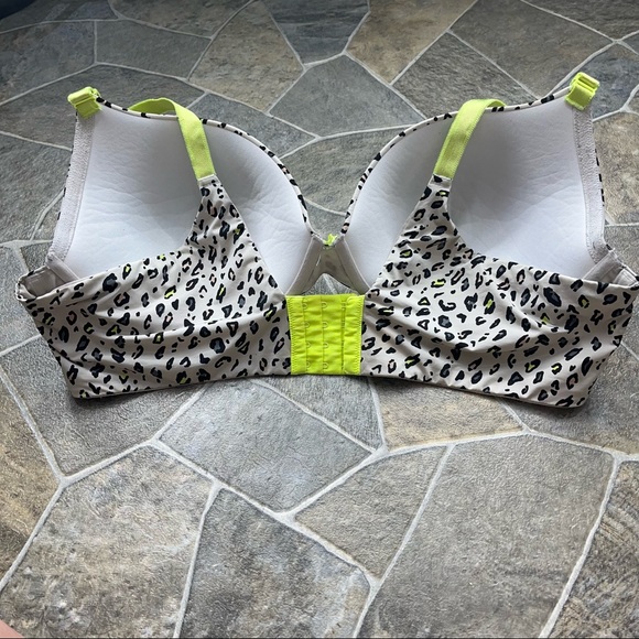 Torrid Curves Animal Print Bra - Picture 2 of 9